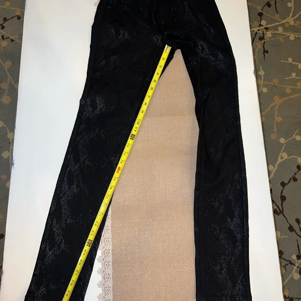 Snakeskin Print Skinny Pants - Picture 9 of 12